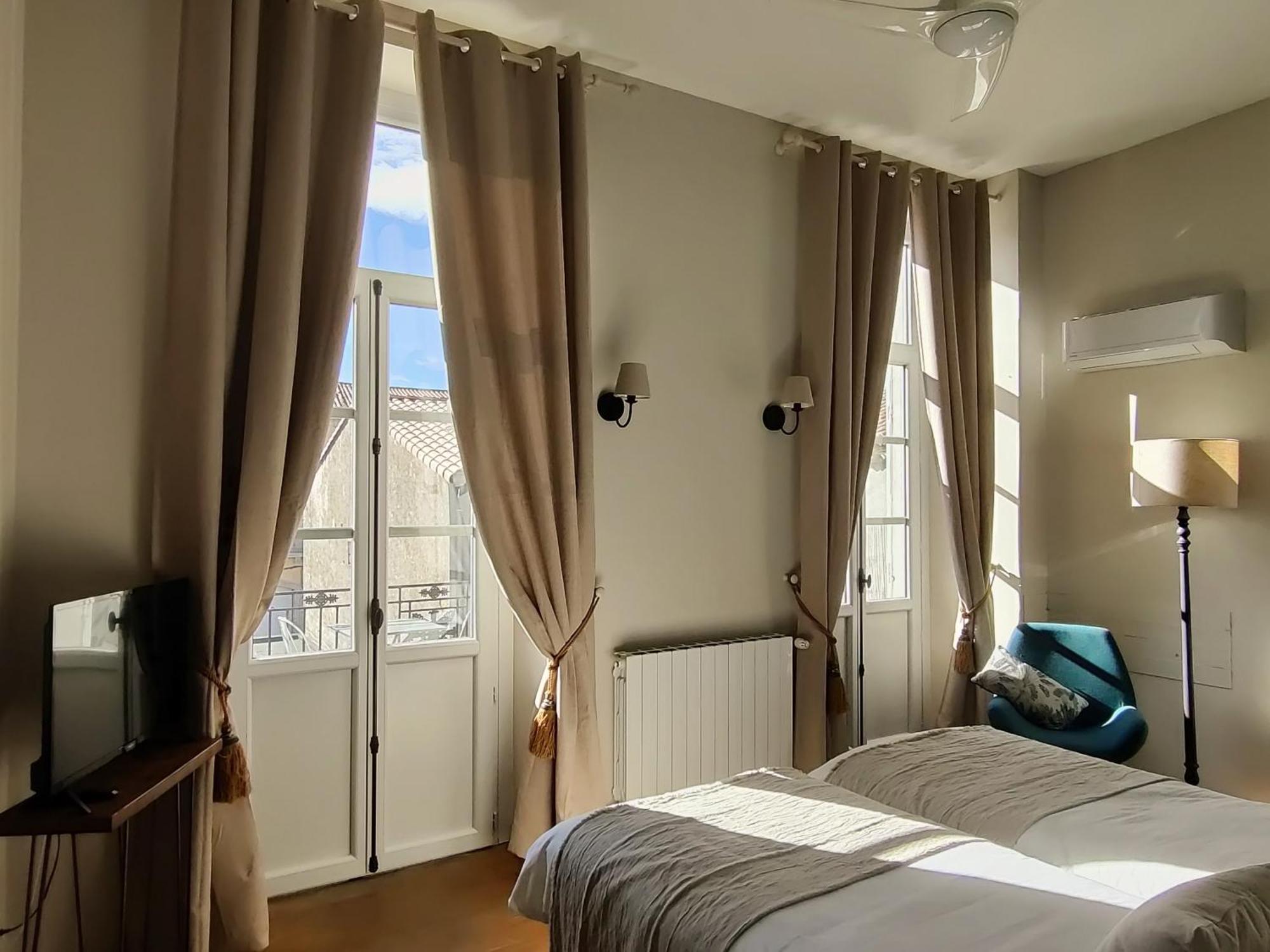 Chambres D'Hotes - Bed And Breakfast Les Palmiers Mèze Eksteriør bilde