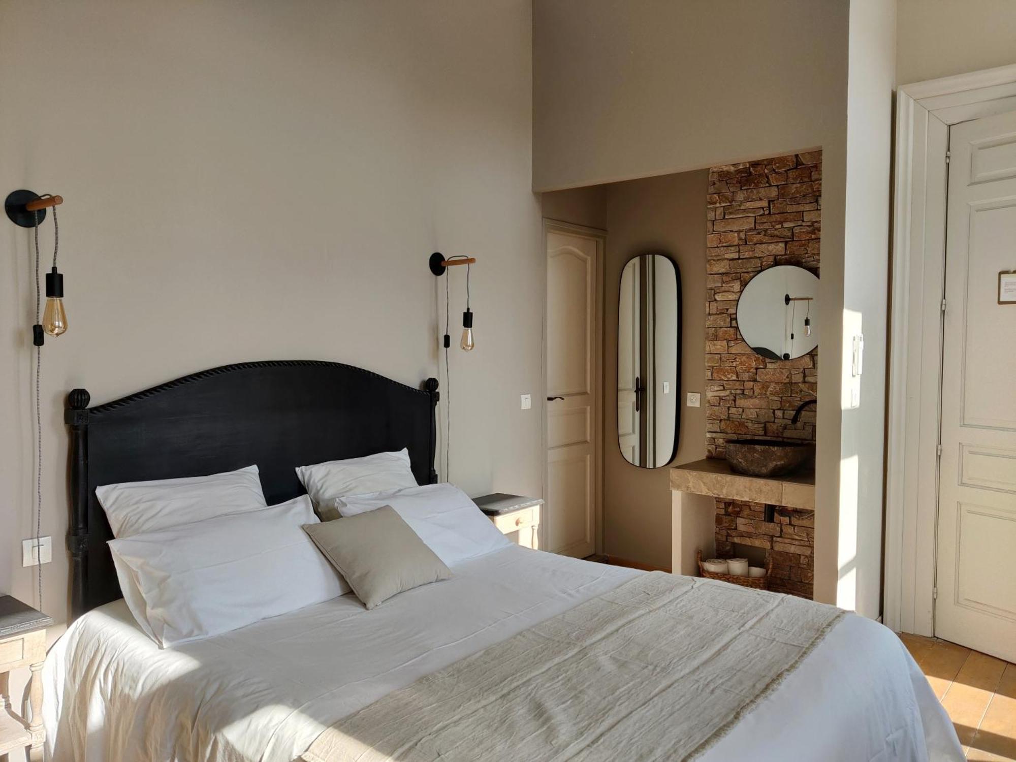 Chambres D'Hotes - Bed And Breakfast Les Palmiers Mèze Rom bilde